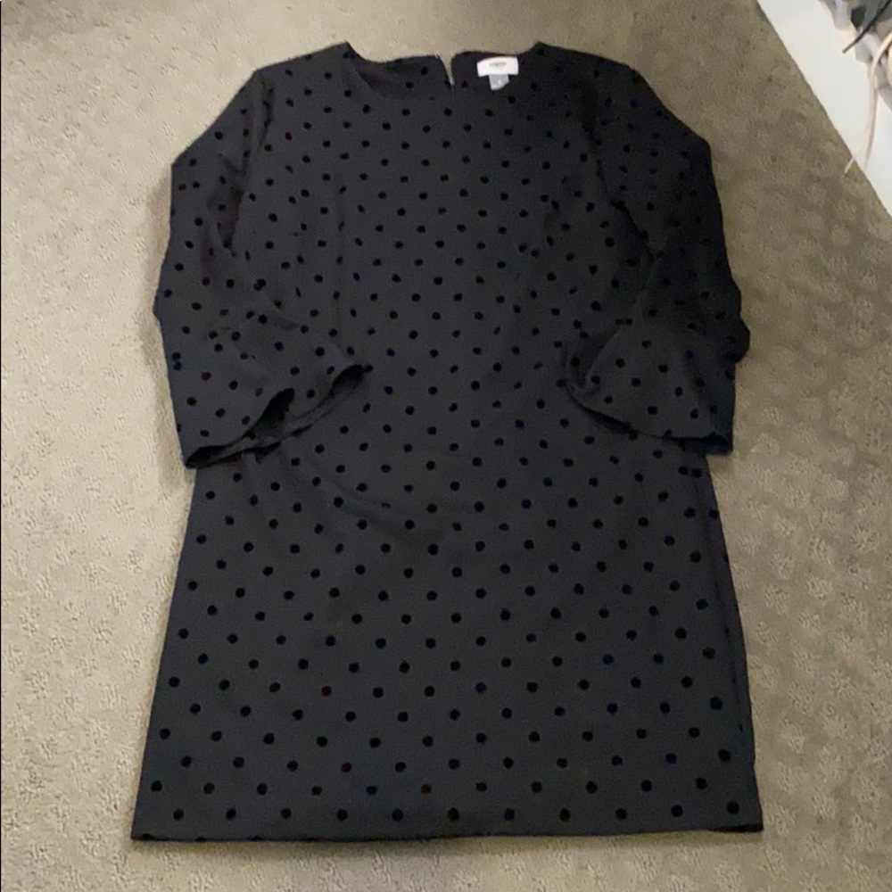 Women’s black Old Navy dress polkadot size medium